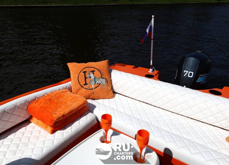 «Эрмес» Аренда катера в СПб