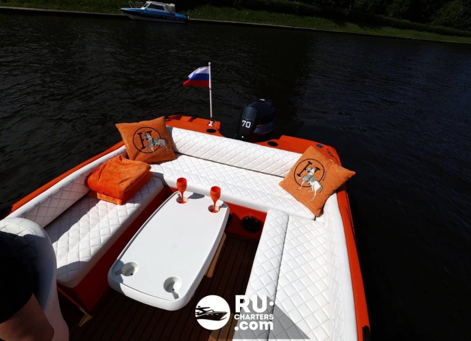 «Эрмес» Аренда катера в СПб