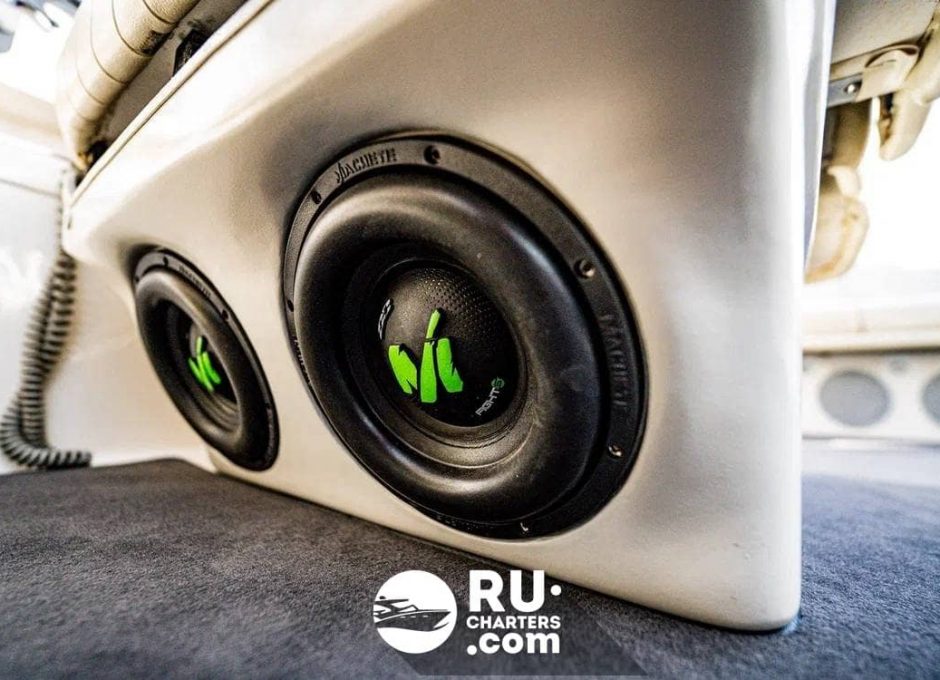 «Маэстро» Аренда катера в СПб