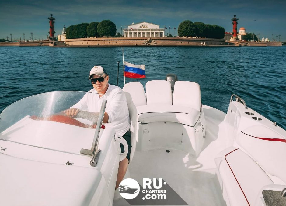 «Одиссей» Аренда катера в СПб