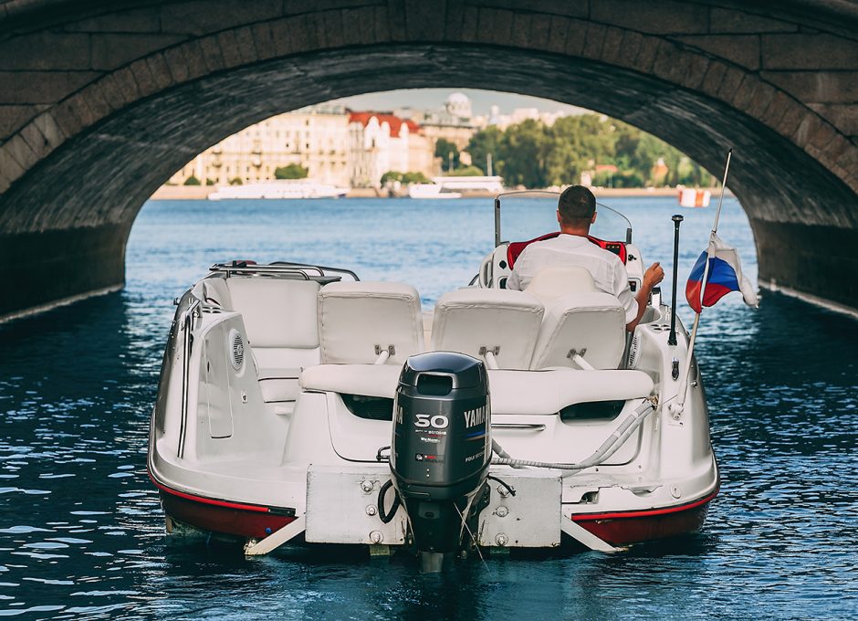 «Одиссей» Аренда катера в СПб