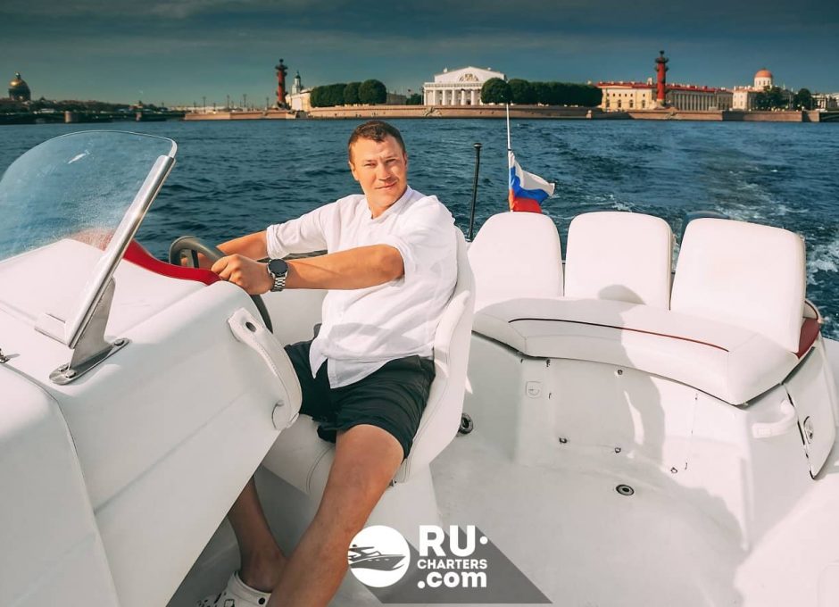 «Одиссей» Аренда катера в СПб