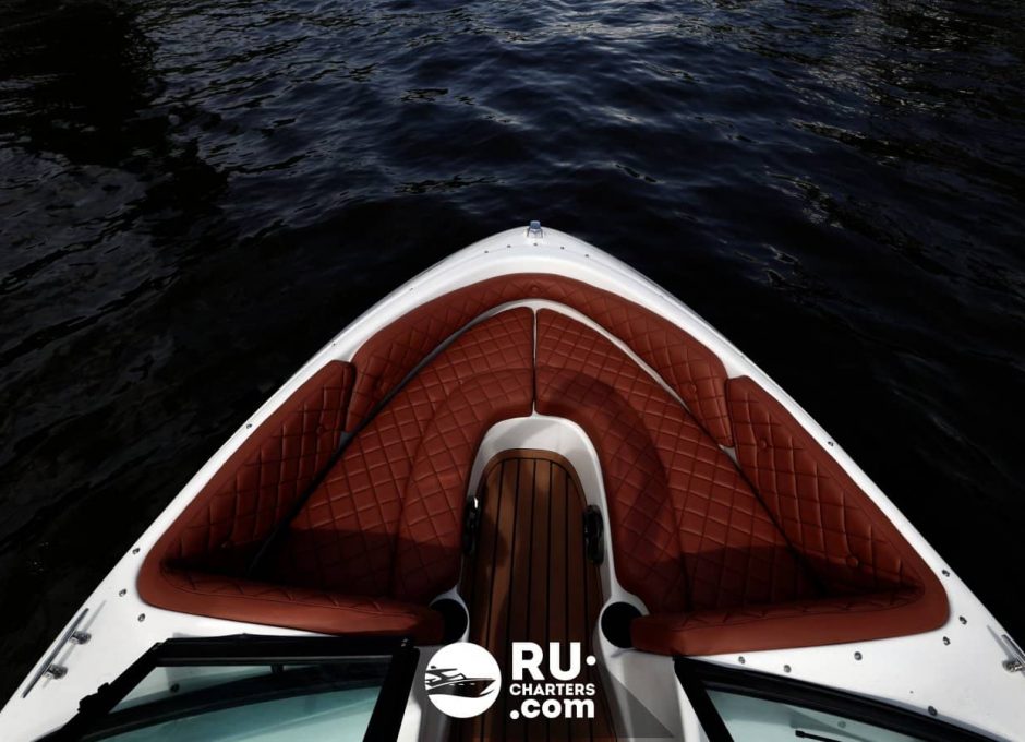 «Роллс» Аренда катера в СПб