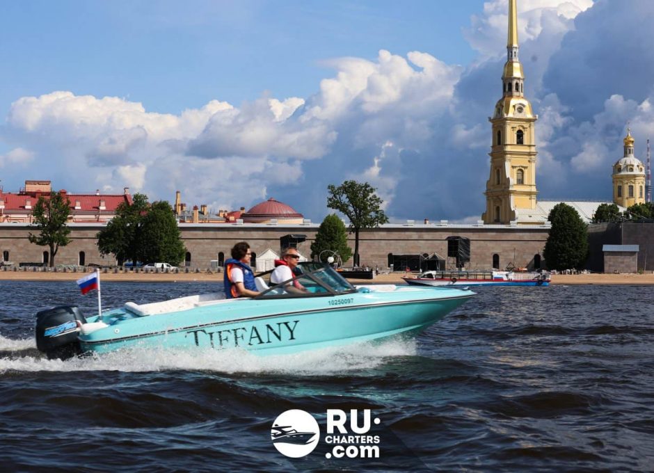 «Тиффани» Аренда катера в СПб