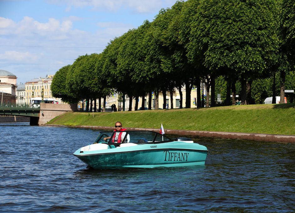 «Тиффани» Аренда катера в СПб