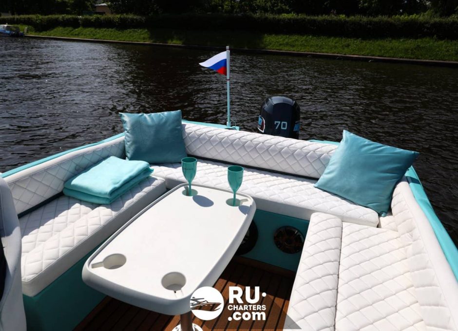 «Тиффани» Аренда катера в СПб