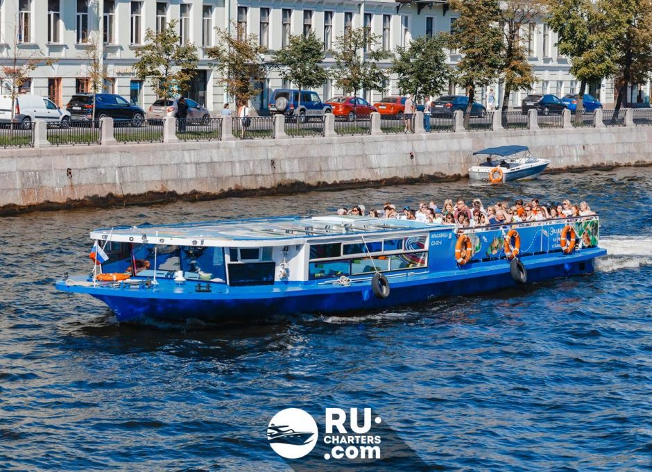 «Красавица» Аренда теплохода в СПб