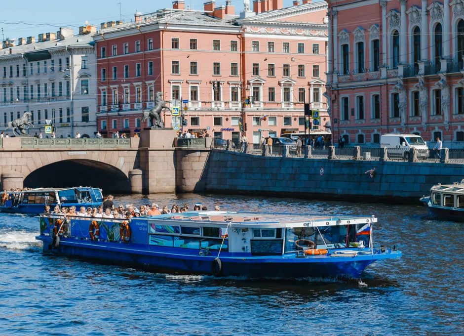 «Красавица» Аренда теплохода в СПб