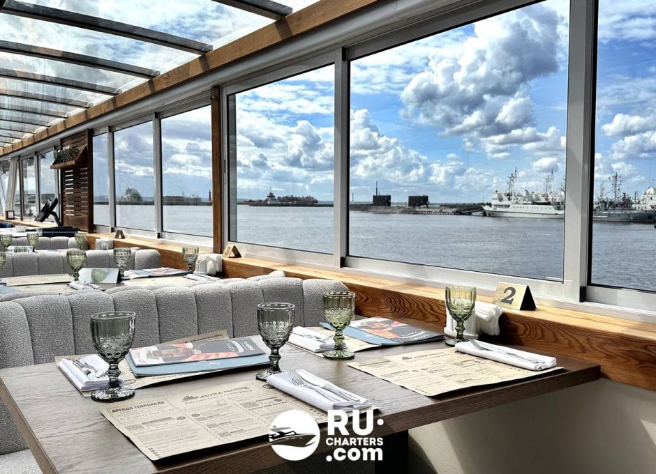 «Москва 194» Аренда теплохода в СПб