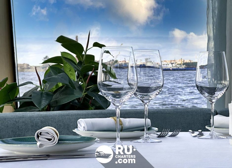 «Москва 194» Аренда теплохода в СПб