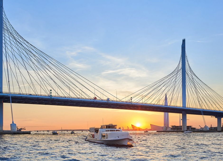 «Сенатор» Аренда теплохода в СПб