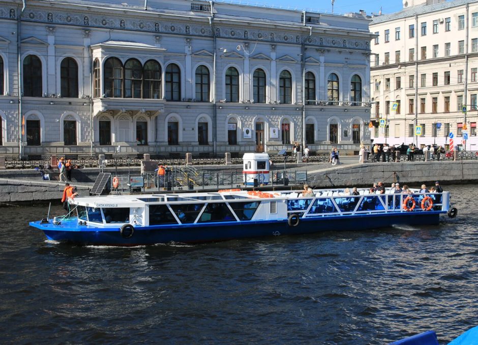 «Сити Круиз» Аренда теплохода в СПб