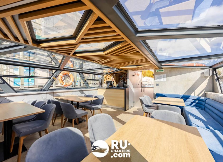 «Сити Круиз» Аренда теплохода в СПб