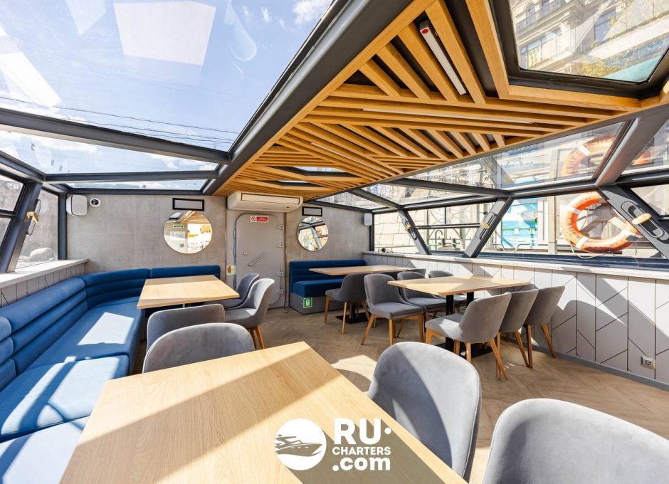 «Сити Круиз» Аренда теплохода в СПб