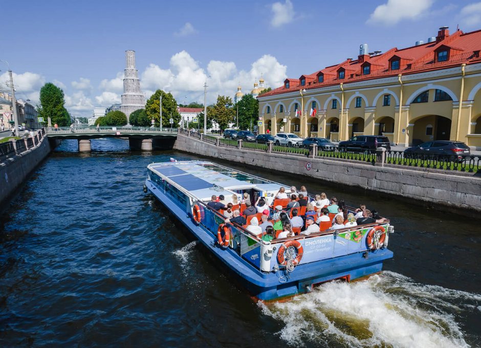 «Смоленка» Аренда теплохода в СПб