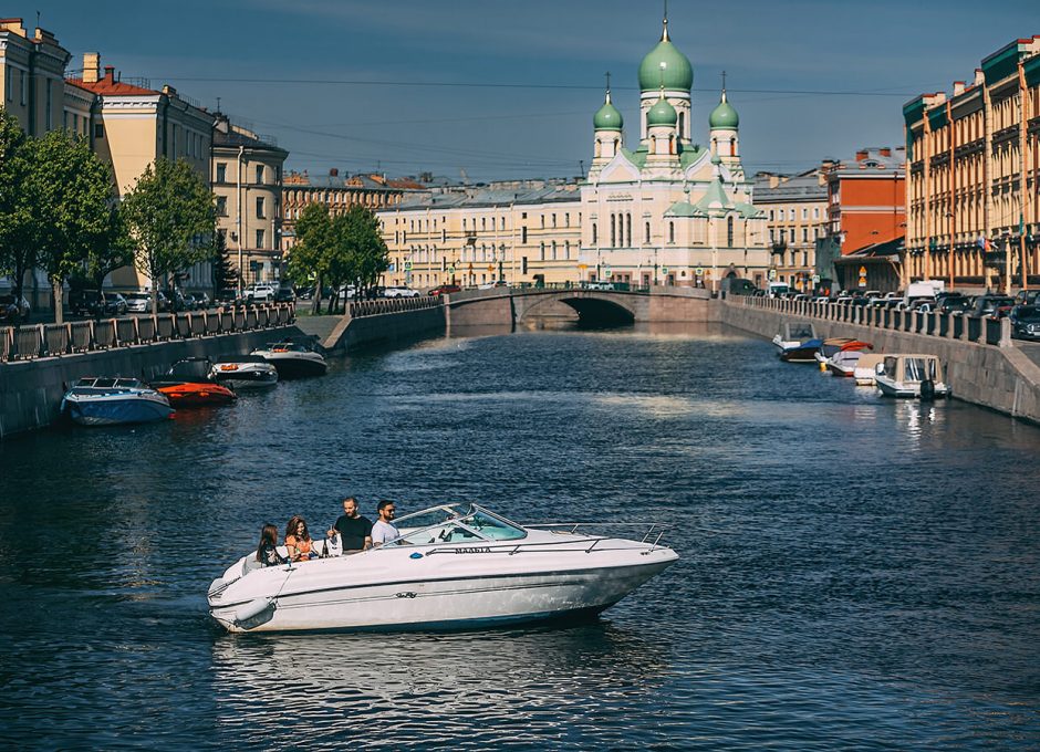 «Мальта» Аренда катера в СПб