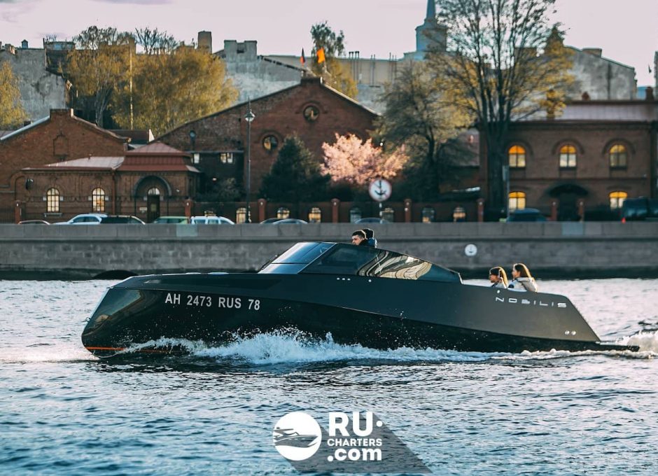 «nobilis 858» Аренда катера в СПб