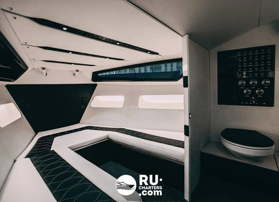 «nobilis 858» Аренда катера в СПб