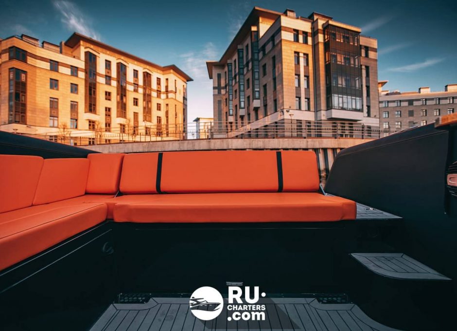 «nobilis 858» Аренда катера в СПб