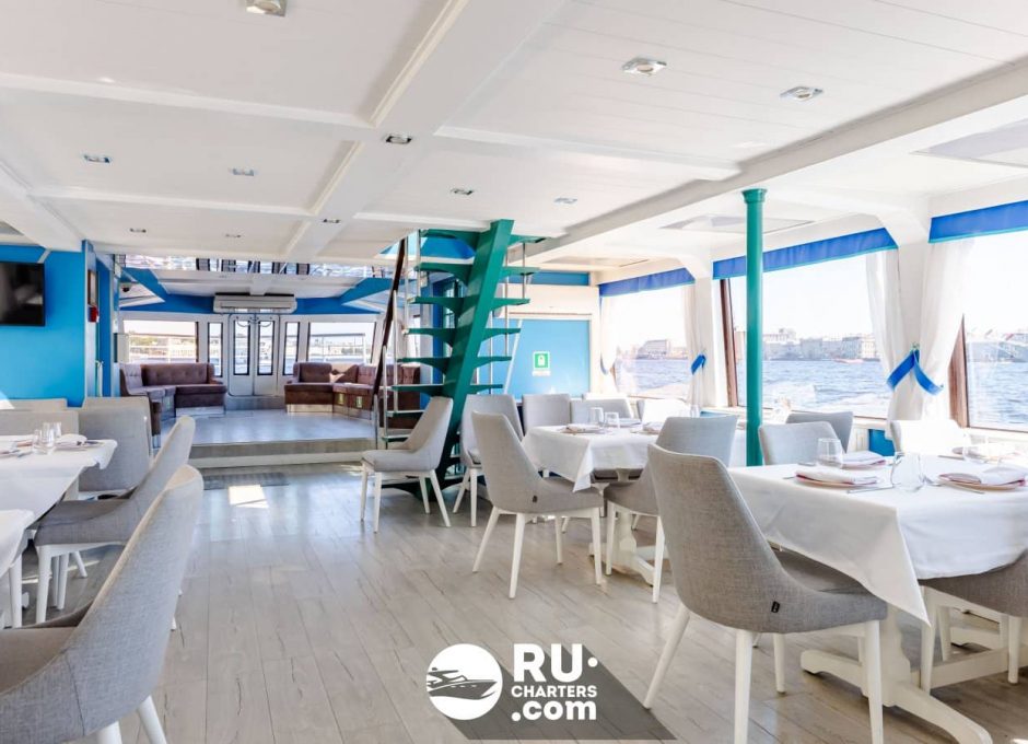 «Людмила» Аренда теплохода в СПб