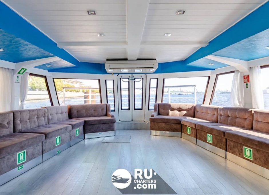 «Людмила» Аренда теплохода в СПб