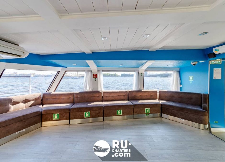 «Людмила» Аренда теплохода в СПб