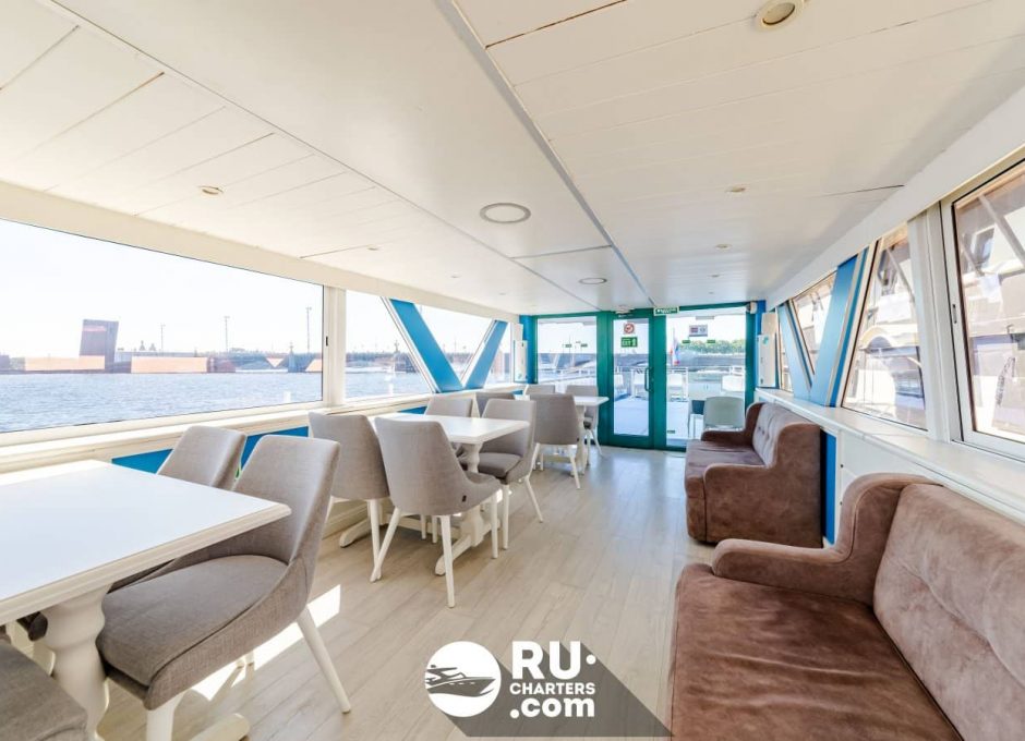 «Людмила» Аренда теплохода в СПб