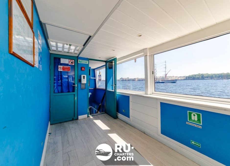 «Людмила» Аренда теплохода в СПб