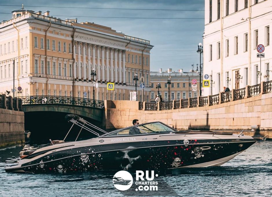 «bikini Boss» Аренда катера в СПб