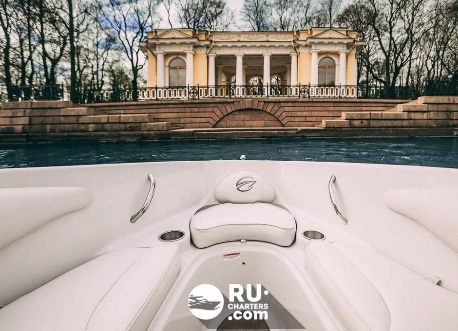 «crownline 180 Br Серенити» Аренда катера в СПб