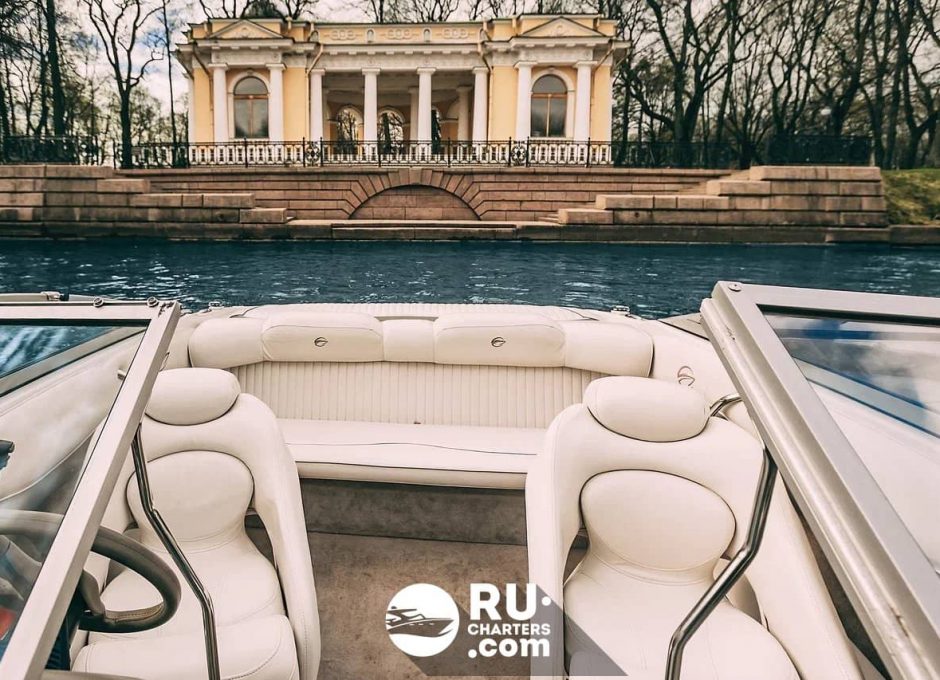 «crownline 180 Br Серенити» Аренда катера в СПб