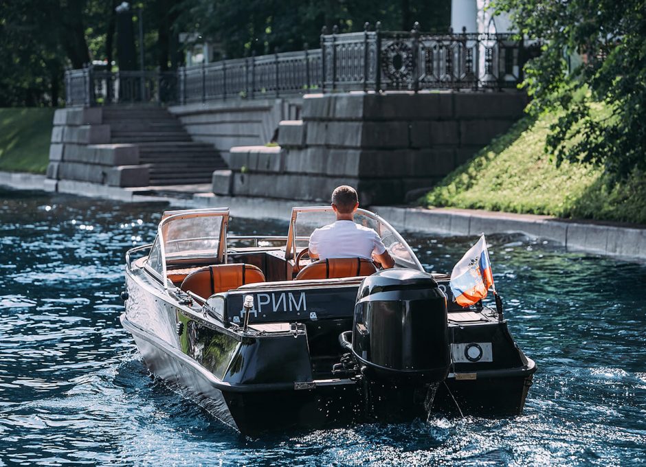 «Дрим» Аренда катера в СПб
