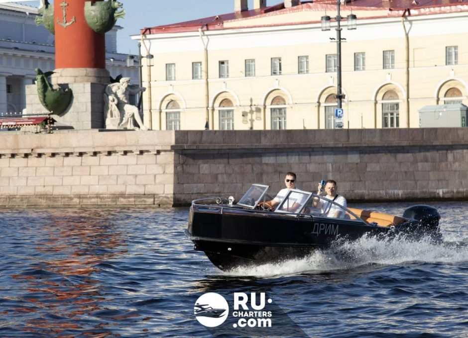 «Дрим» Аренда катера в СПб