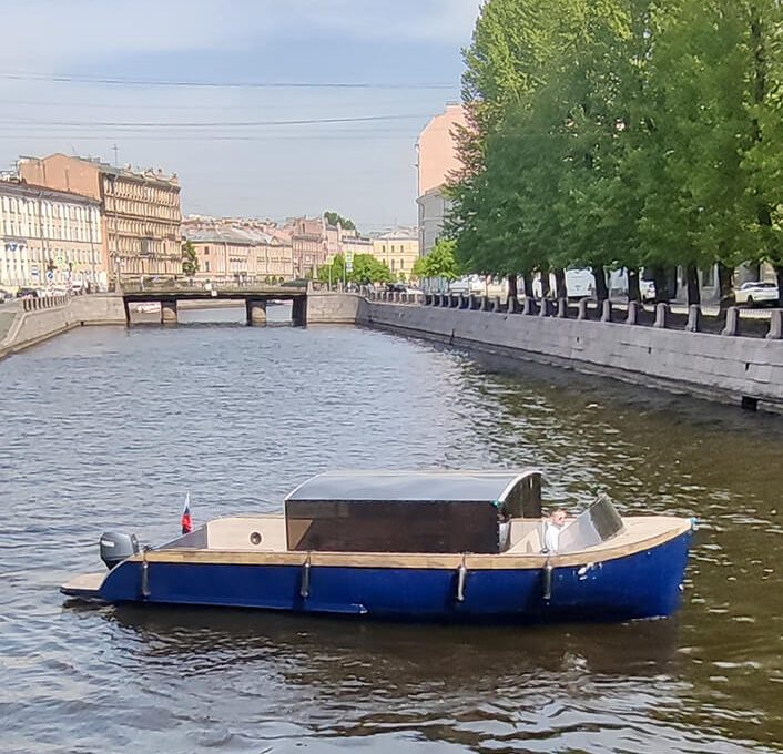 «Жемчужина» Аренда катера в СПб