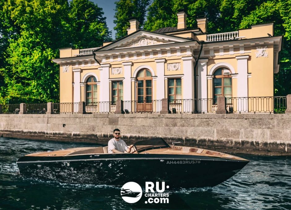 «Линель» Аренда катера в СПб