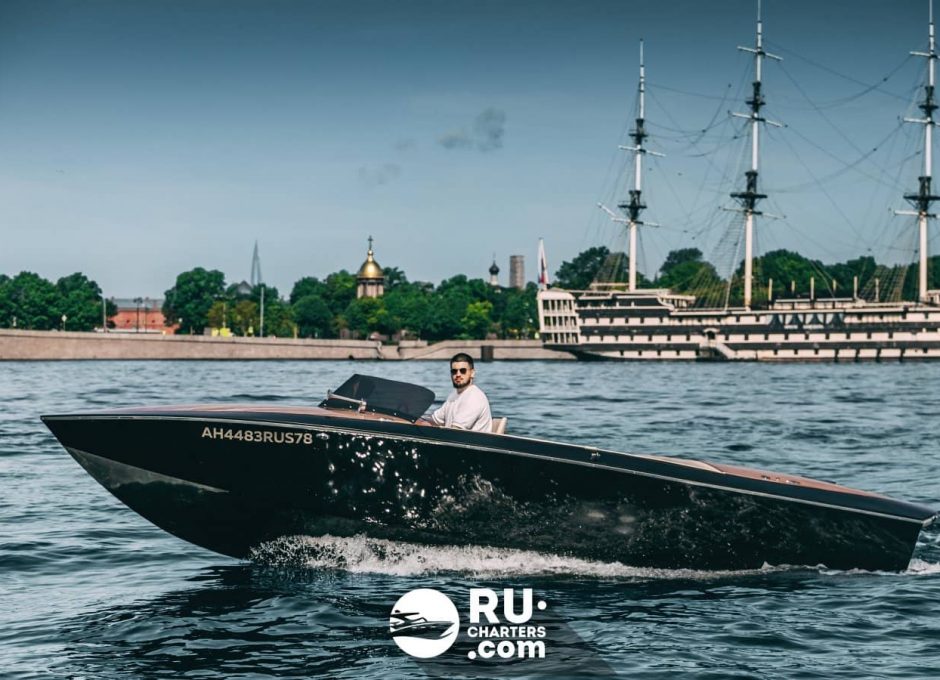 «Линель» Аренда катера в СПб
