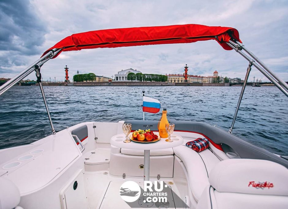 «Марсель» Аренда катера в СПб