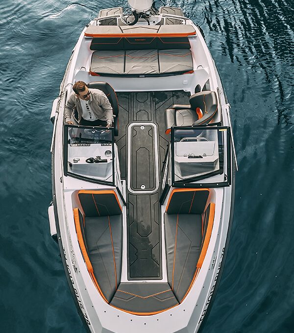 «sun Craft 6v Арина» Аренда катера в СПб