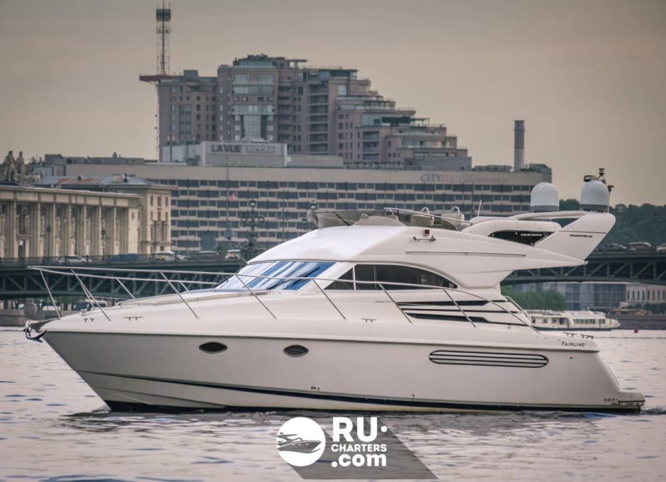 «fairline Phantom 40 ОКО» Аренда моторной яхты в СПб