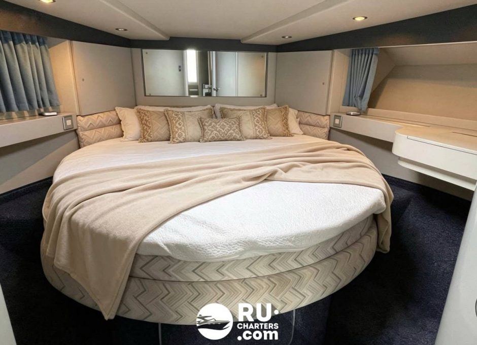 «princess 46 Riviera» Аренда моторной яхты в СПб